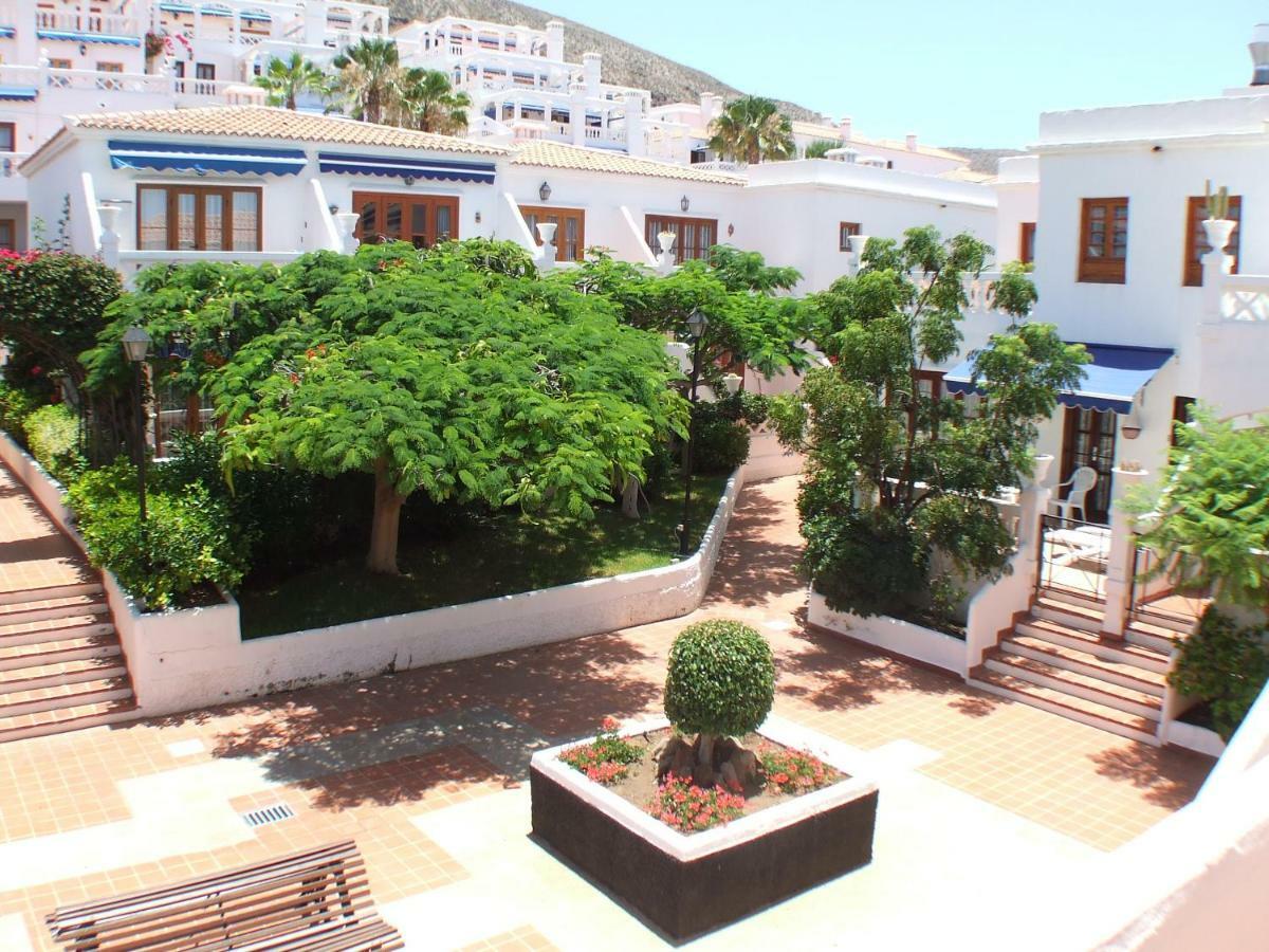 Royal Palm Aparthotel Los Cristianos  Exterior photo