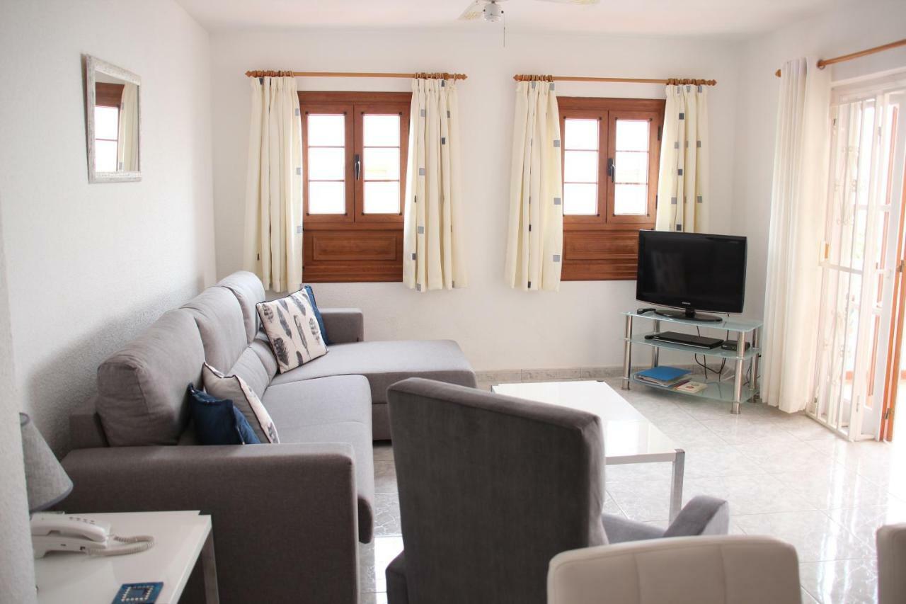 Royal Palm Aparthotel Los Cristianos  Exterior photo